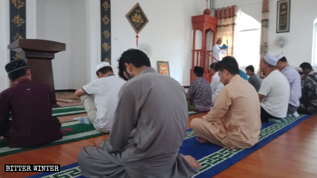 Interno di una moschea nella provincia dell’Hubei
