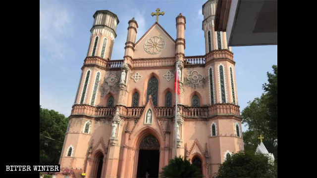 L’esterno della cattedrale di san Giuseppe a Fuzhou