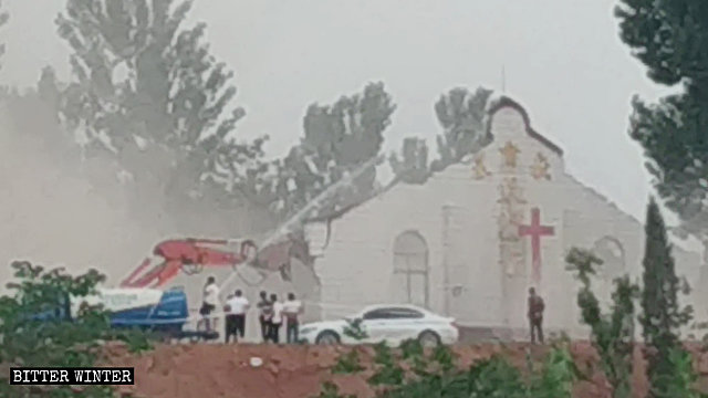 La chiesa demolita di Tianmen