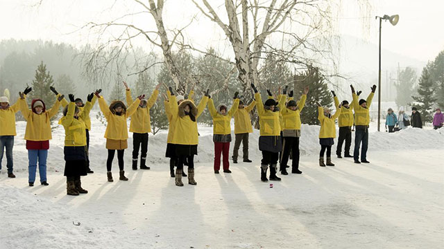 Praticanti del Falun Gong a Irkutsk in Russia