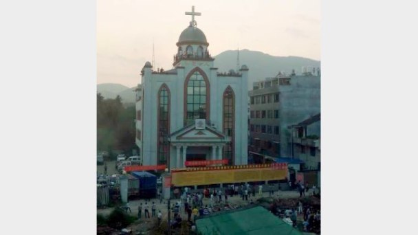 vista sulla chiesa di Yayang