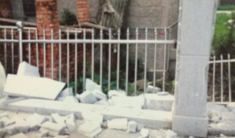 La polizia ha distrutto alcuni degli «edifici costruiti illegalmente» del villaggio