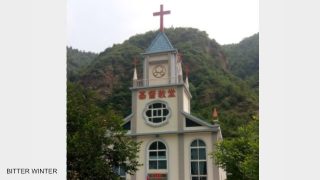 Oltre 600 croci rimosse nell’Henan