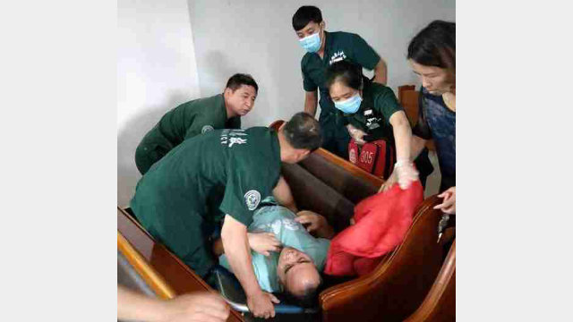  Il predicatore Zhao picchiato e ferito