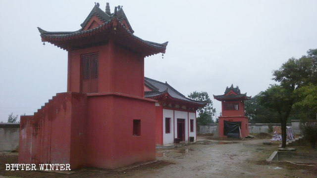 L'aspetto originale dei diversi livelli del tempio di Fangshan ricorda lo stile architettonico della dinastia Tang