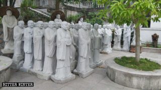 Le statue degli Arhat raggruppate