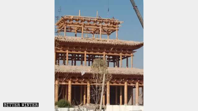 Il tempio dell'Imperatore di giada durante la demolizione