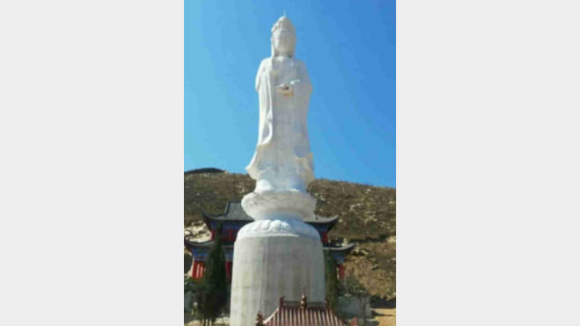 L'aspetto originale della statua della Guanyin nell'area panoramica di Niuwangzhai, nella contea di Xingtang