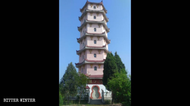 La Pagoda Zhenjiang dove sono conservate le ceneri dei fedeli buddhisti