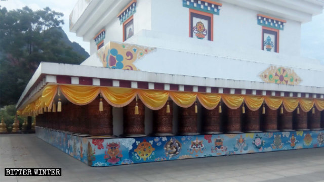 L’aspetto originario dello stupa nel tempio di Anfu